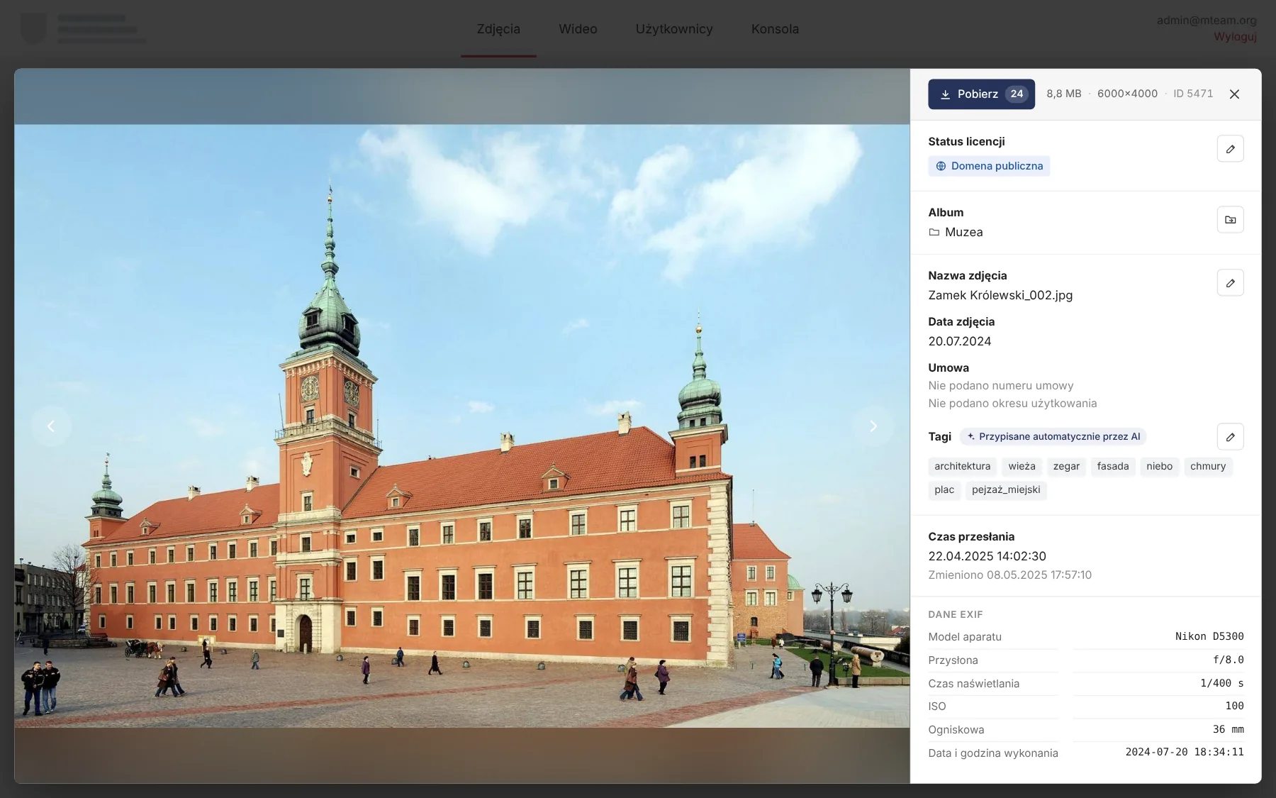 Karta zdjęcia: licencja, album, tagi AI i EXIF